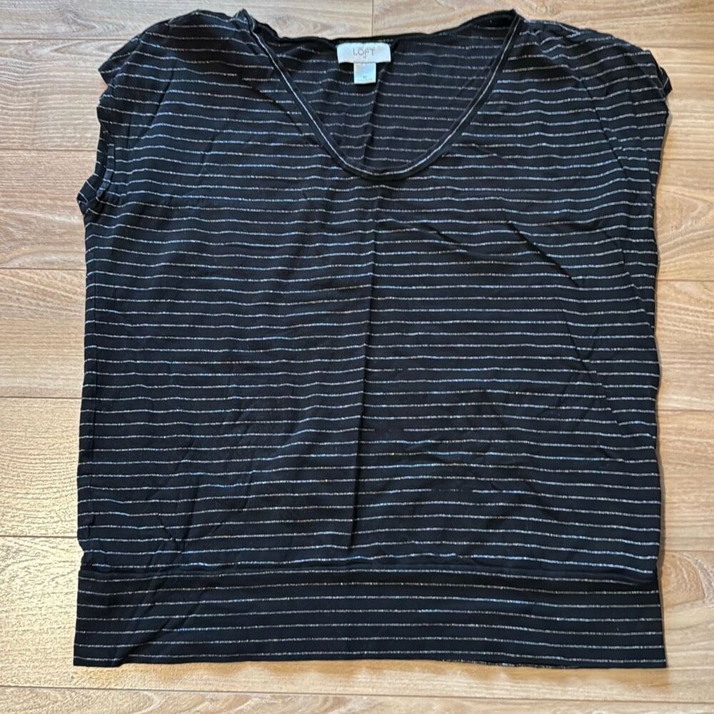 Loft Black and White Striped T-Shirt Size‎ Medium